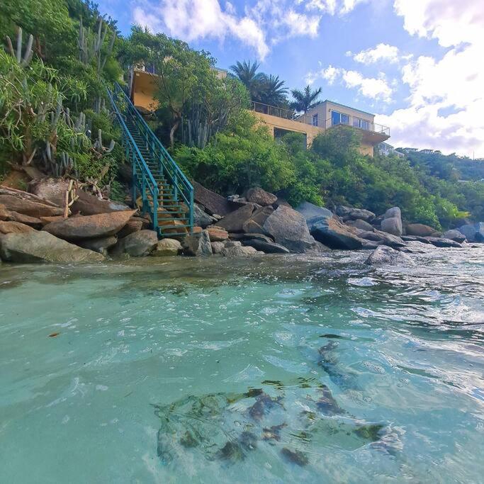Sailfish Villa Luxury Beachfront Estate Magens Bay Cruz Bay Eksteriør bilde