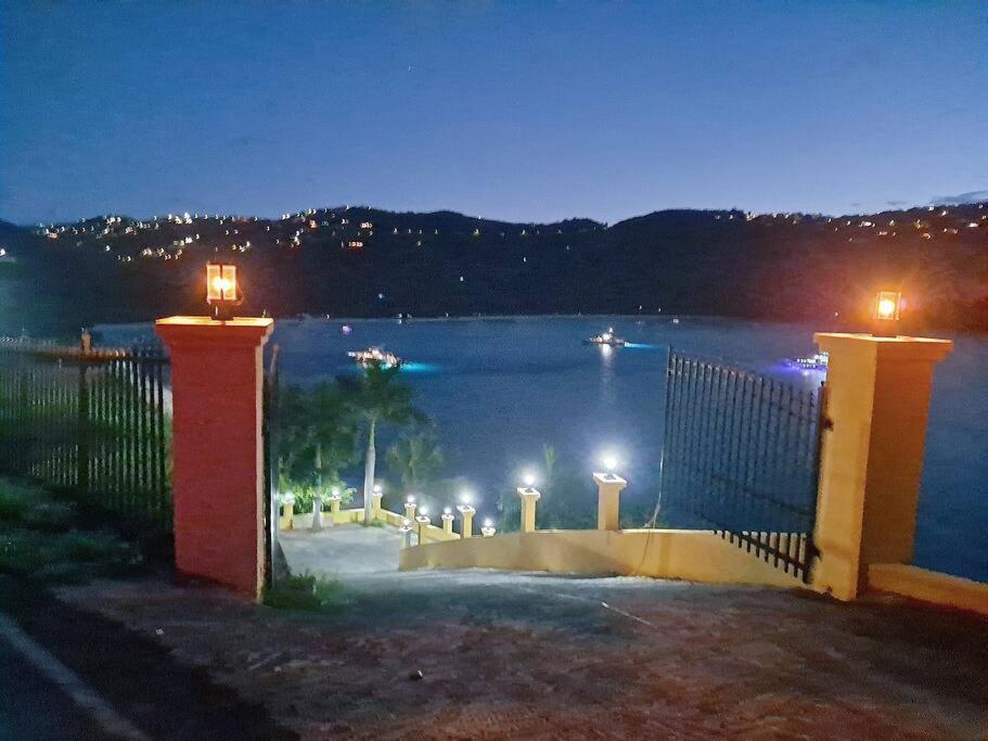 Sailfish Villa Luxury Beachfront Estate Magens Bay Cruz Bay Eksteriør bilde